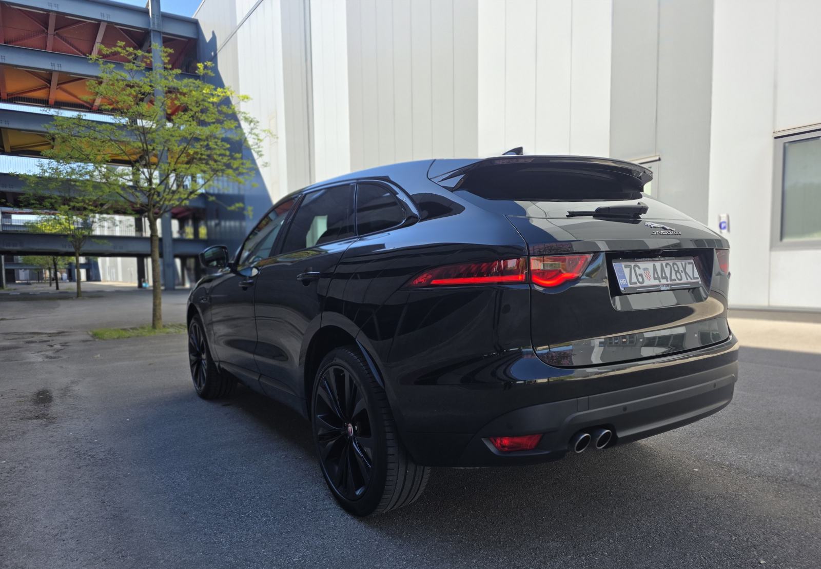 Jaguar F-PACE*R-SPORT AWD*2.0 D*automatic*180 ks*125 tkm*panorama*reg., fotografija 3