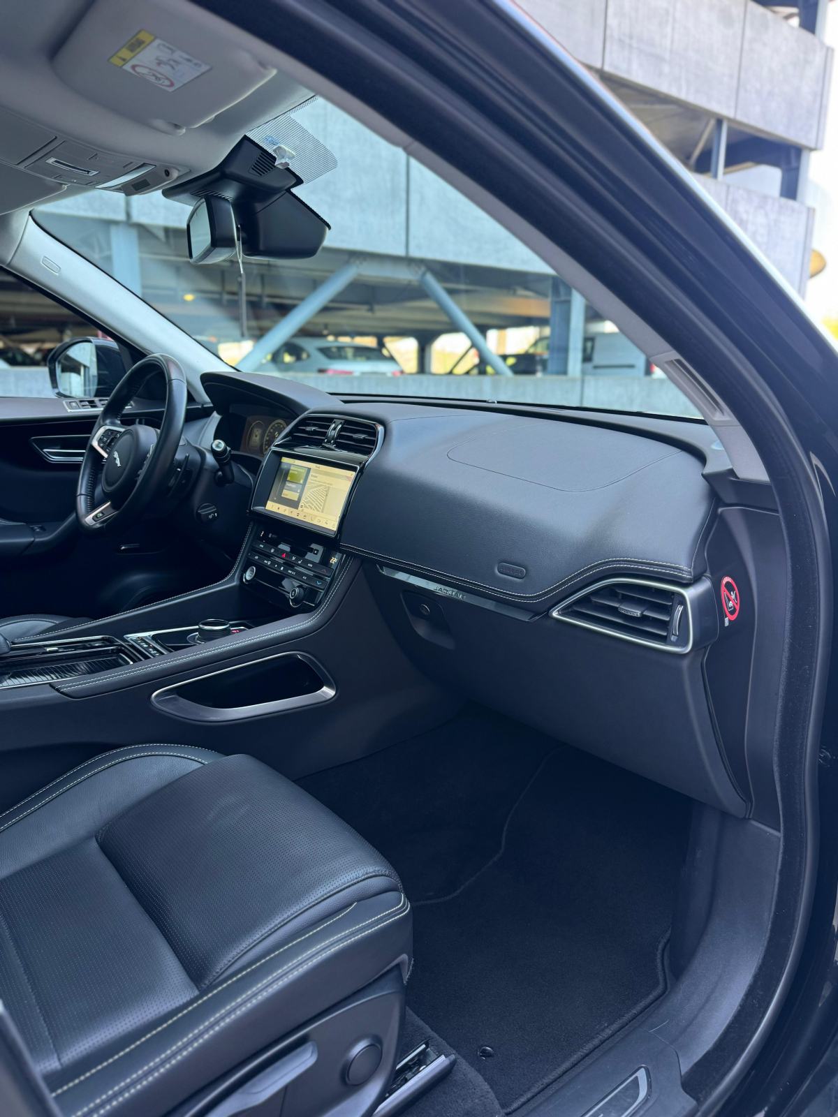 Jaguar F-PACE*R-SPORT AWD*2.0 D*automatic*180 ks*125 tkm*panorama*reg., fotografija 18