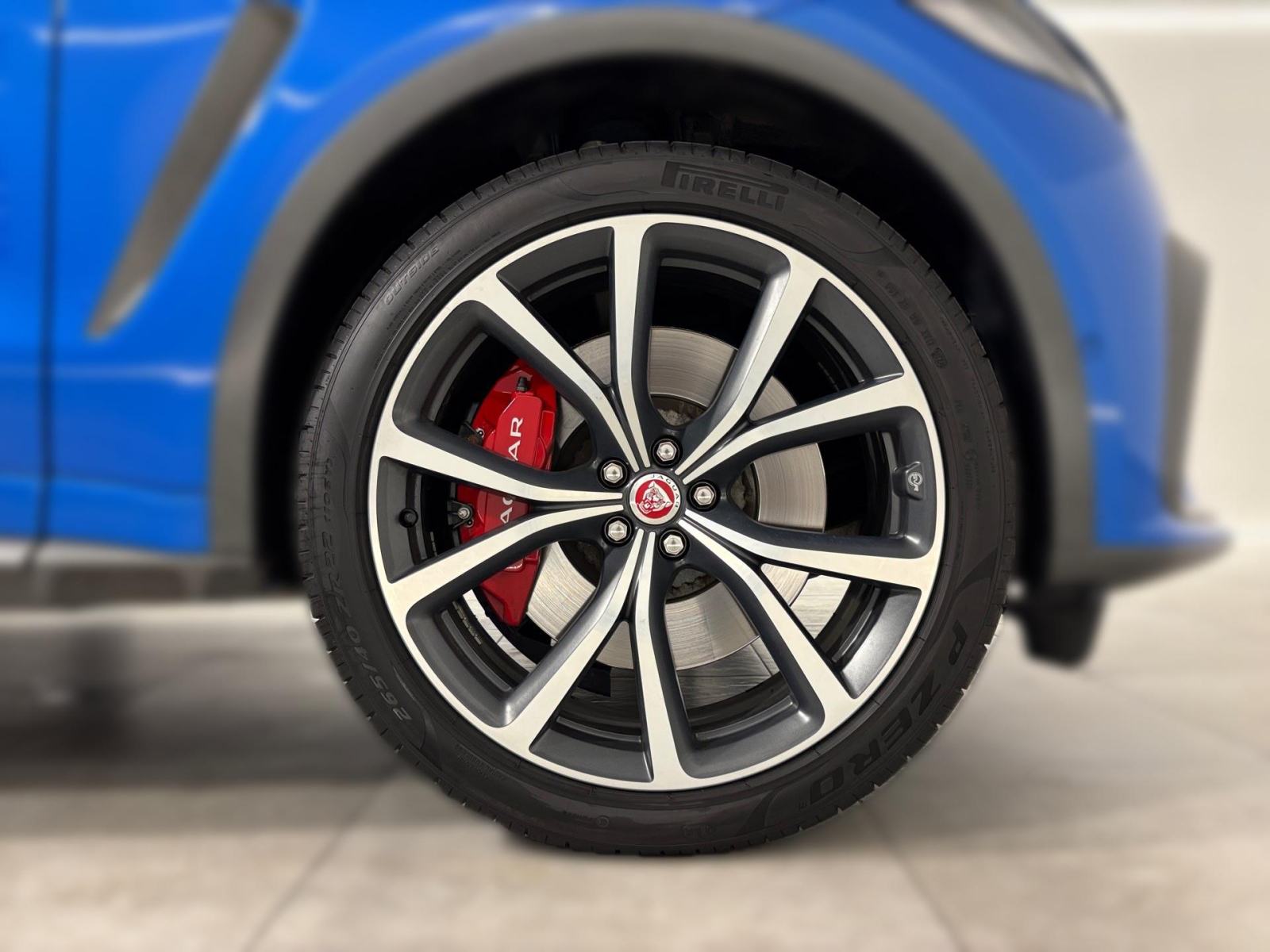 Jaguar F-Pace SVR 5.0 550 AWD A8 - 3 godine jamstva, fotografija 10