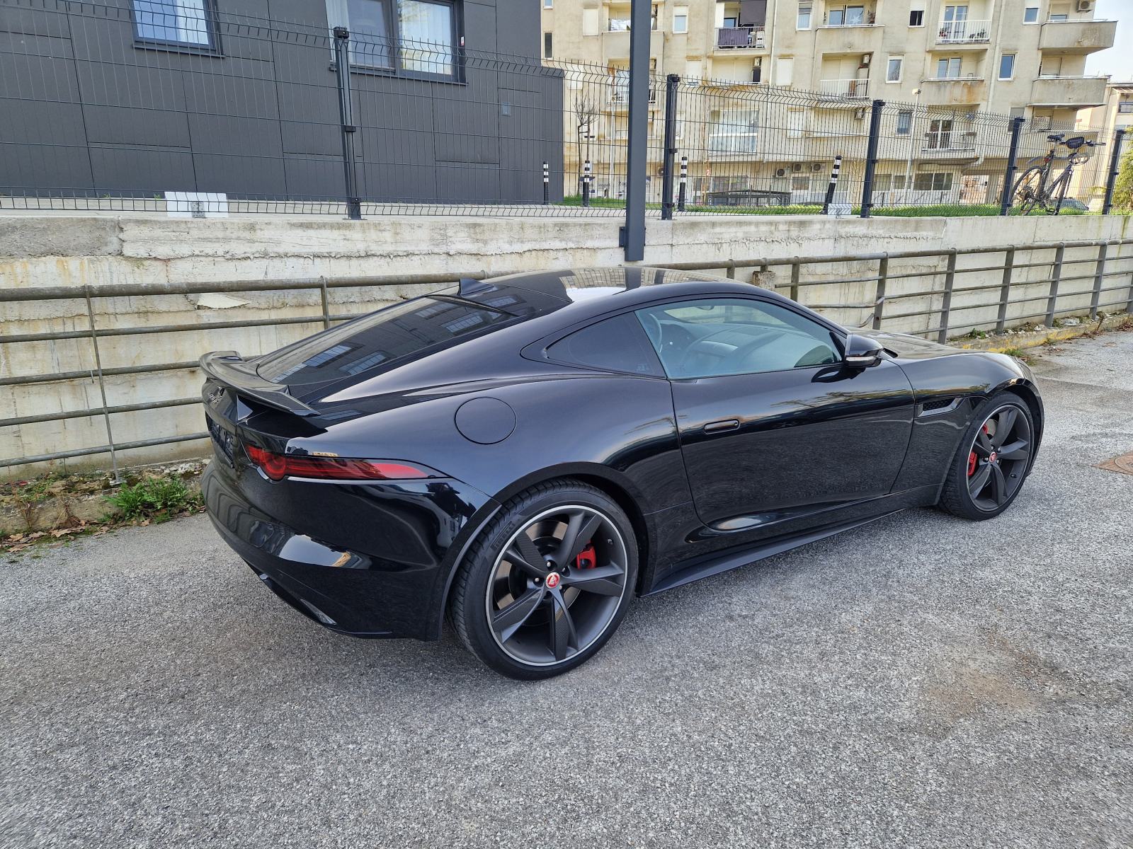Jaguar F-Type 2.0 T automatik, fotografija 3