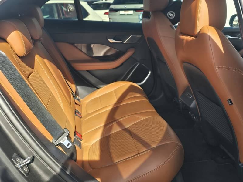 Jaguar I-Pace EV400, fotografija 5