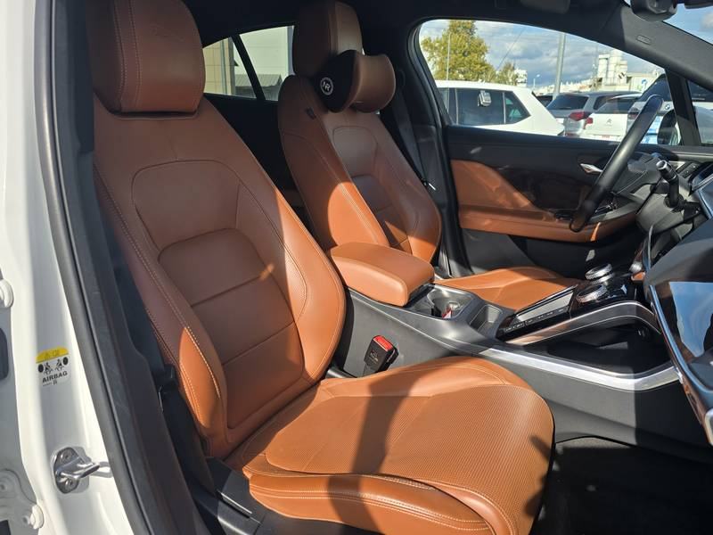 Jaguar I-Pace EV400, fotografija 7