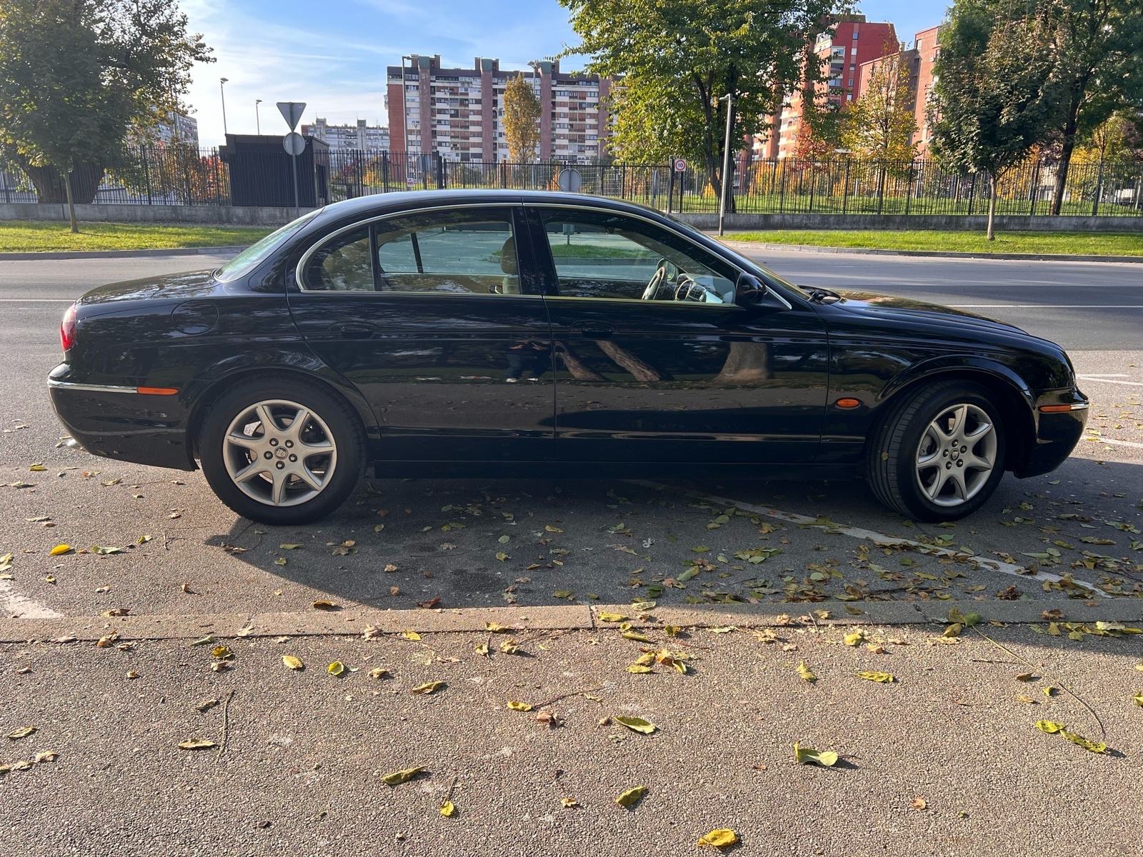 Jaguar S-Type 2,7 D automatik, pogled izvana - slika 2