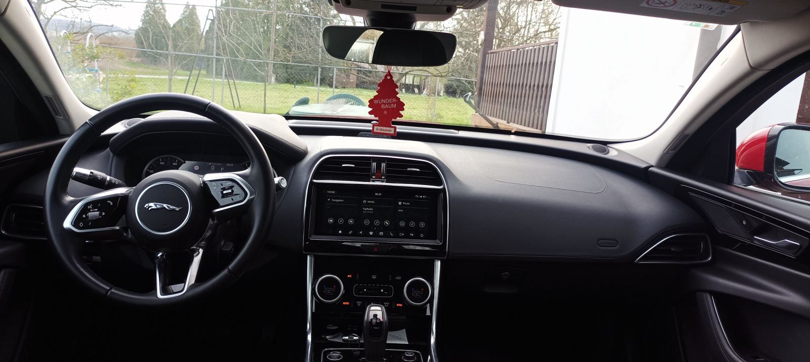 Jaguar XE 2,0 automatik, full LED, koža, kamera, fotografija 7