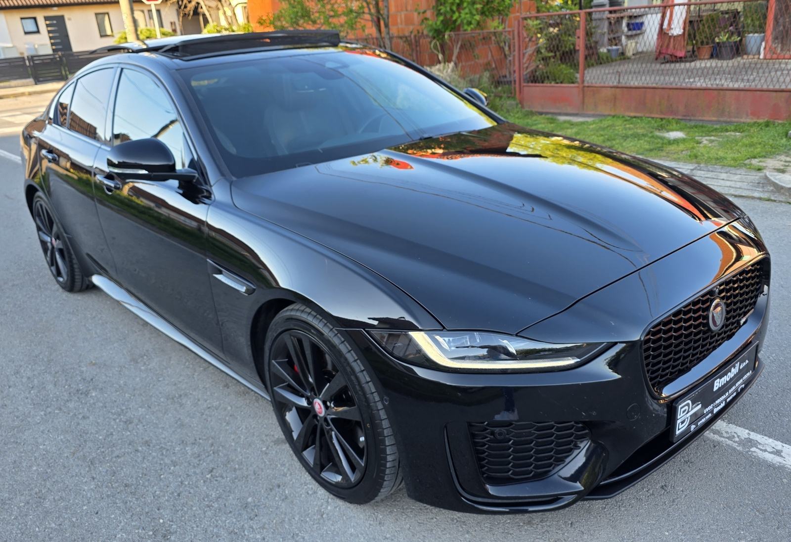 Jaguar XE 2,0D AT8,R-Dynamic Black,JAMSTVO, LEASING BEZ UČEŠĆA, fotografija 17