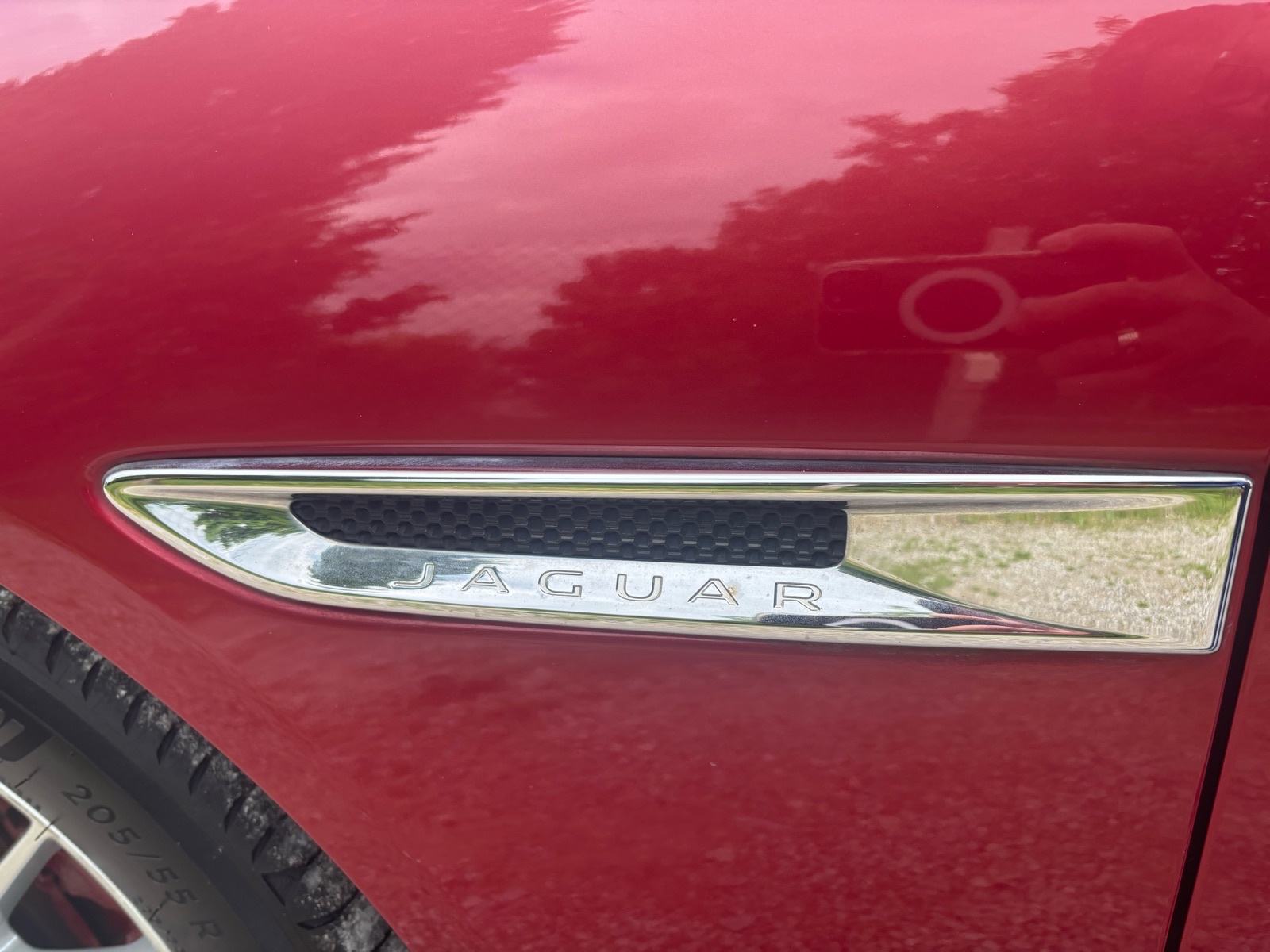 JAGUAR XE 2.0 D AUTOMATIK-NAVI-XENON-KOŽA-M+V SERVIS-KARTICE, fotografija 10