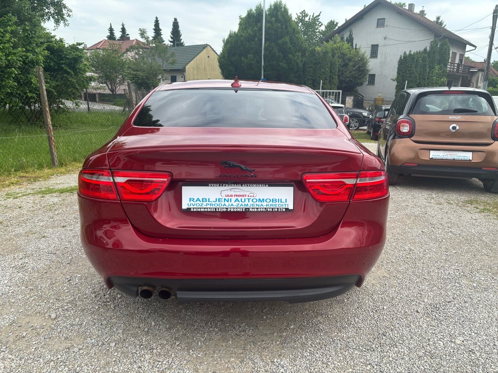JAGUAR XE 2.0 D AUTOMATIK-NAVI-XENON-KOŽA-M+V SERVIS-KARTICE, fotografija 6