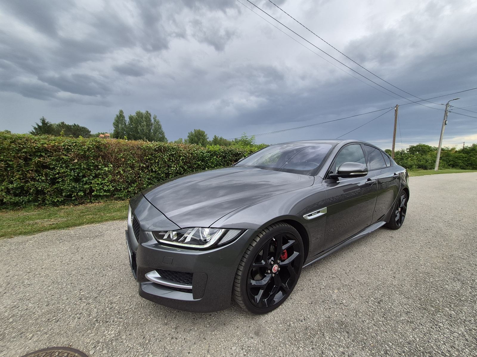 Jaguar XE 2.0 D automatik R Sport Full, fotografija 3