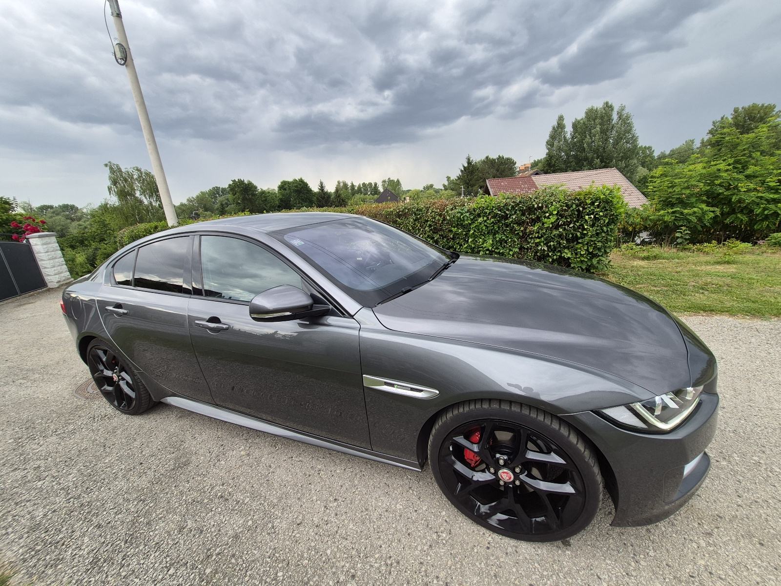 Jaguar XE 2.0 D automatik R Sport Full, fotografija 4