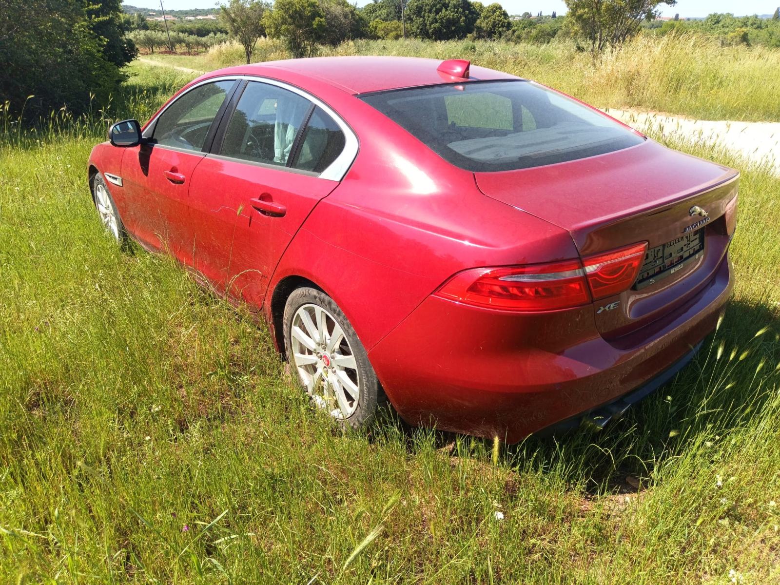Jaguar XE 2.0 D automatik, fotografija 19
