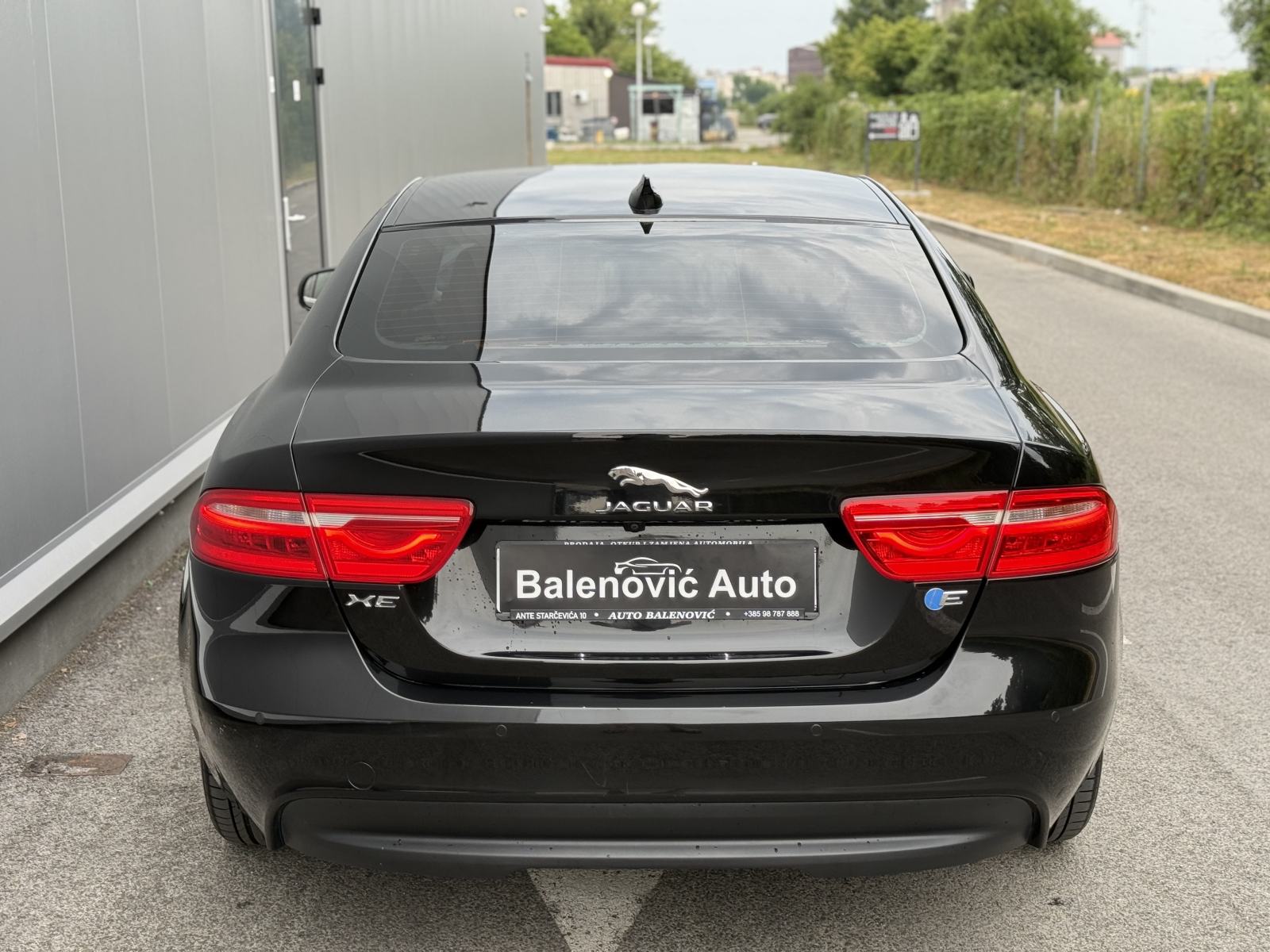 Jaguar XE 2.0 D FULL PRESTIGE *AUTOMATIK*KOŽA*KAMERA*NAVI*EL PAKET****, fotografija 8