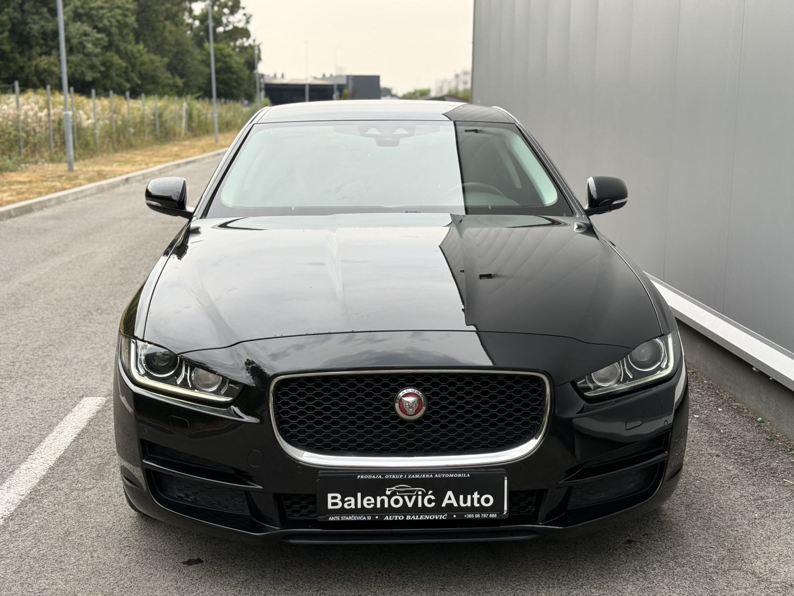 Jaguar XE 2.0 D FULL PRESTIGE *AUTOMATIK*KOŽA*KAMERA*NAVI*EL PAKET****, fotografija 9
