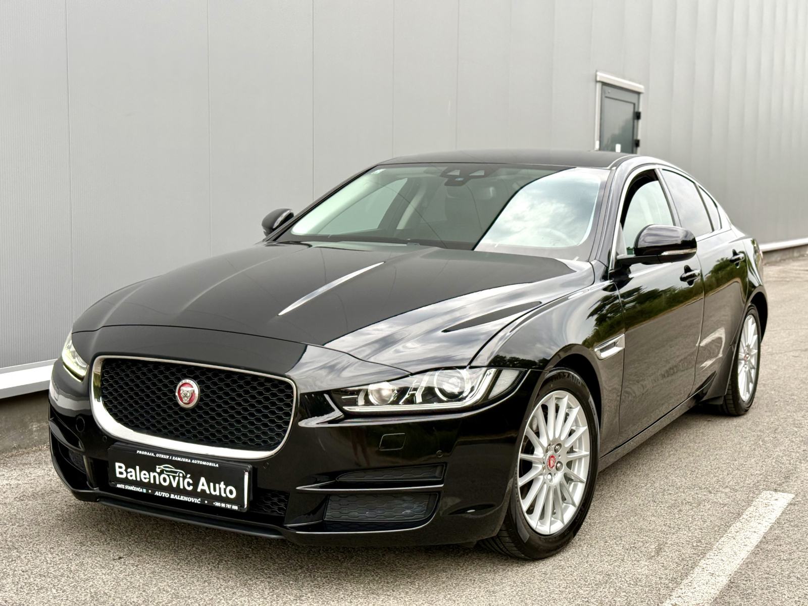 Jaguar XE 2.0 D FULL PRESTIGE *AUTOMATIK*KOŽA*KAMERA*NAVI*EL PAKET****, fotografija 11