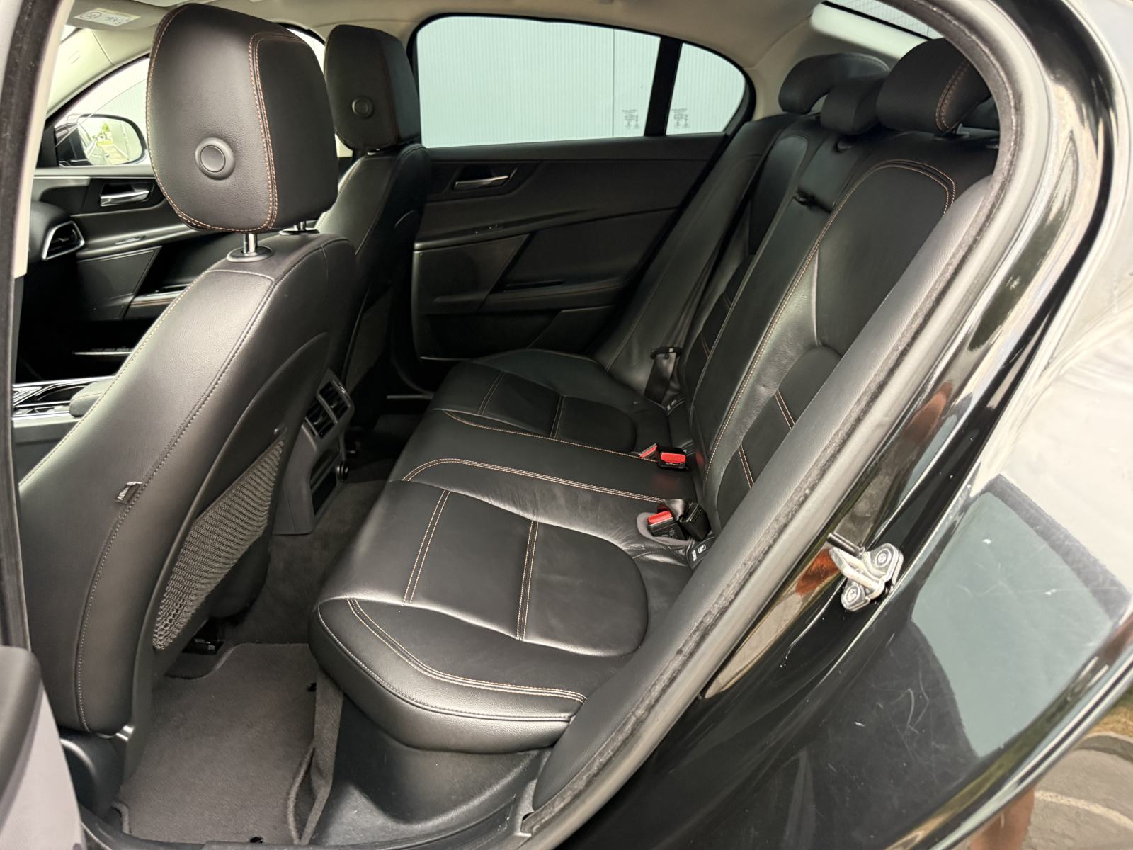 Jaguar XE 2.0 D FULL PRESTIGE *AUTOMATIK*KOŽA*KAMERA*NAVI*EL PAKET****, fotografija 16