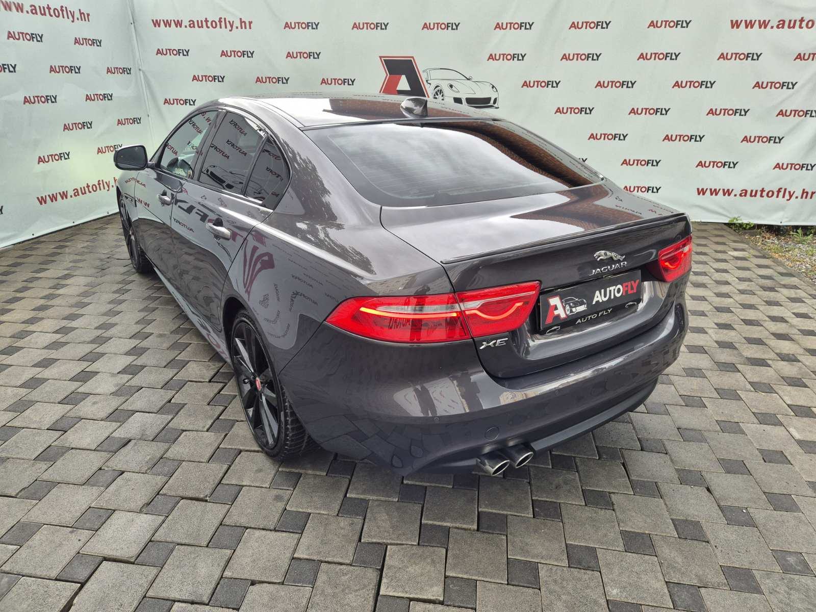Jaguar XE 2.0 D R-Sport automatik, Led, Kamera, Tempomat, Meridian, 19, fotografija 6