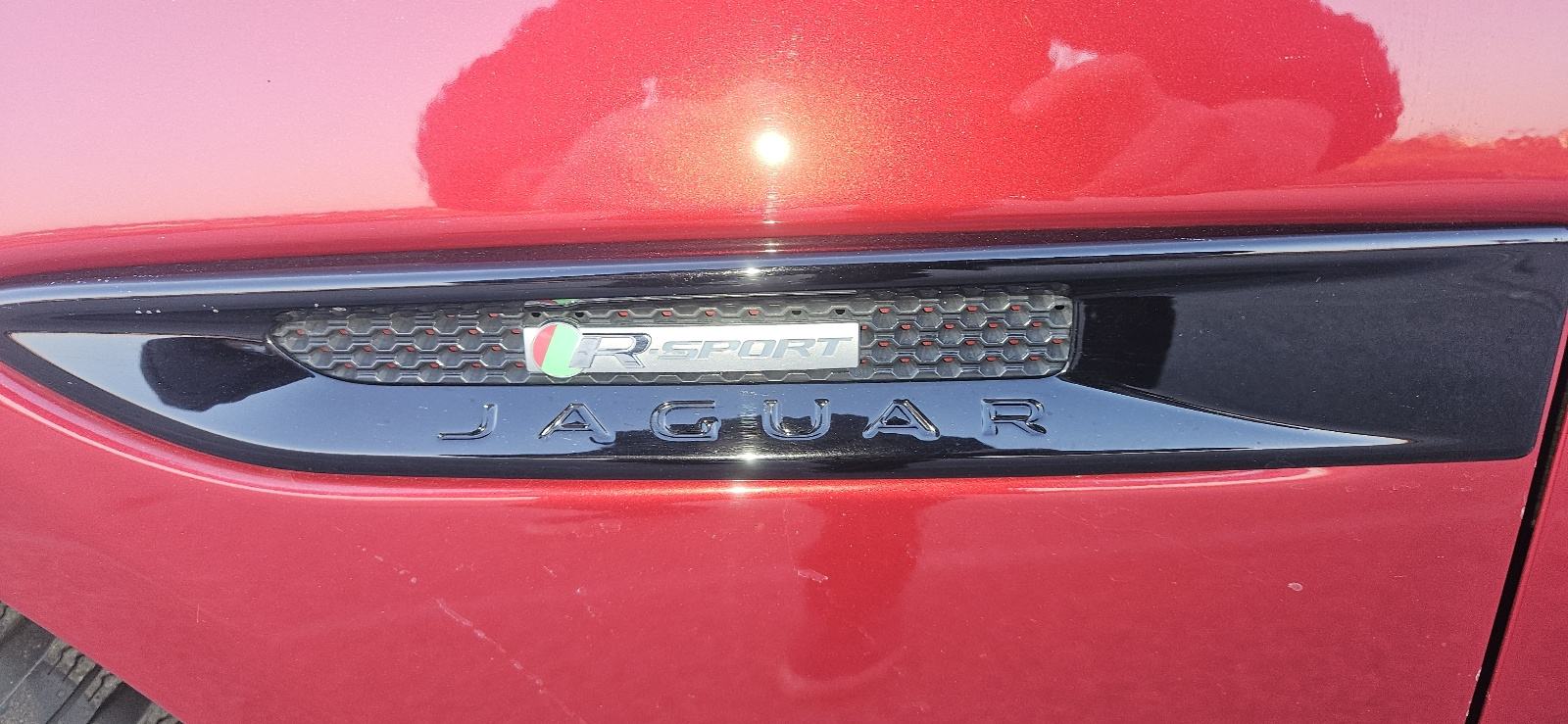 JAGUAR XE 2.0 D R-SPORT VOZILO ZLATNE POLUGE ILI GARAŽA U ZG U RAČUN, fotografija 15