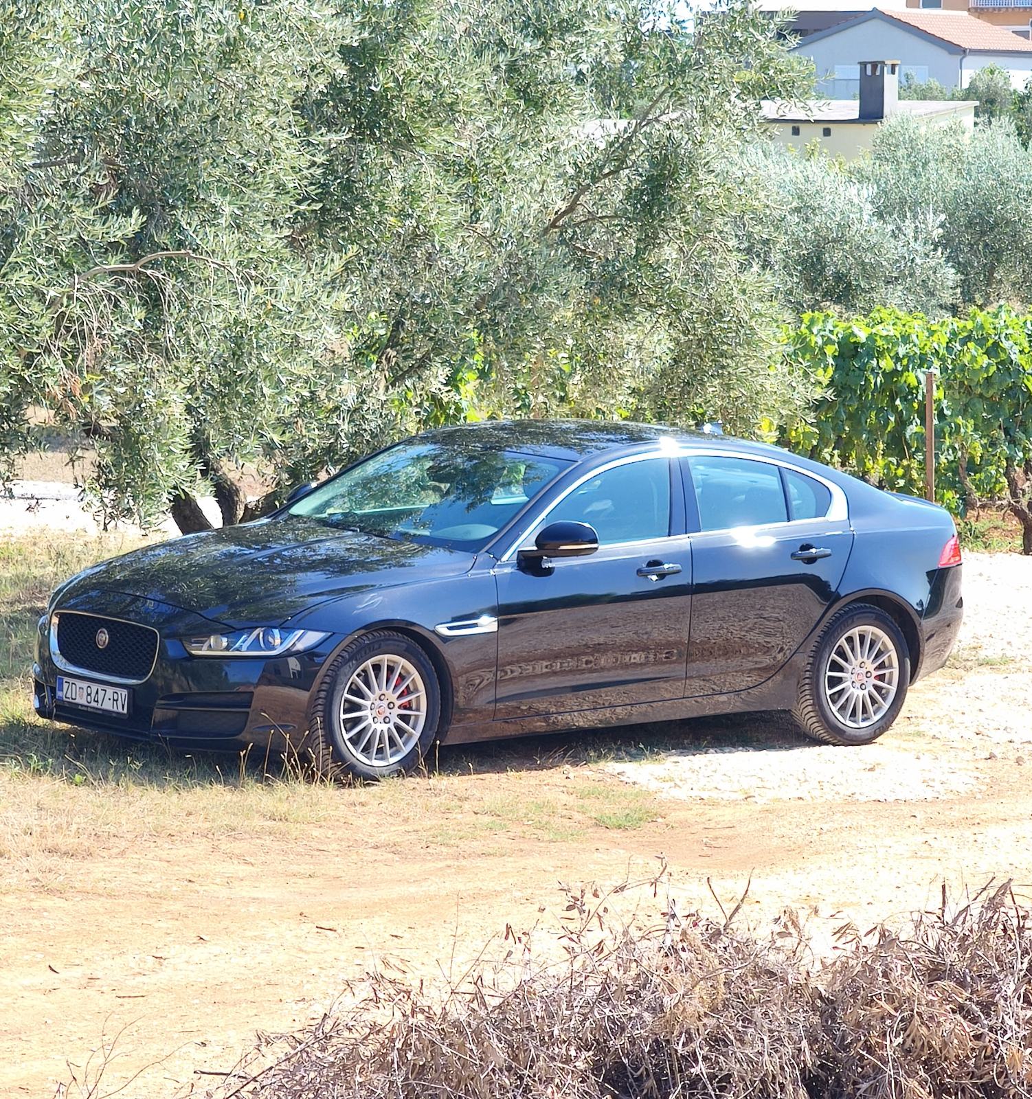 JAGUAR XE 2,0 D Performance Pure, napravljen servis 15.7, fotografija 4