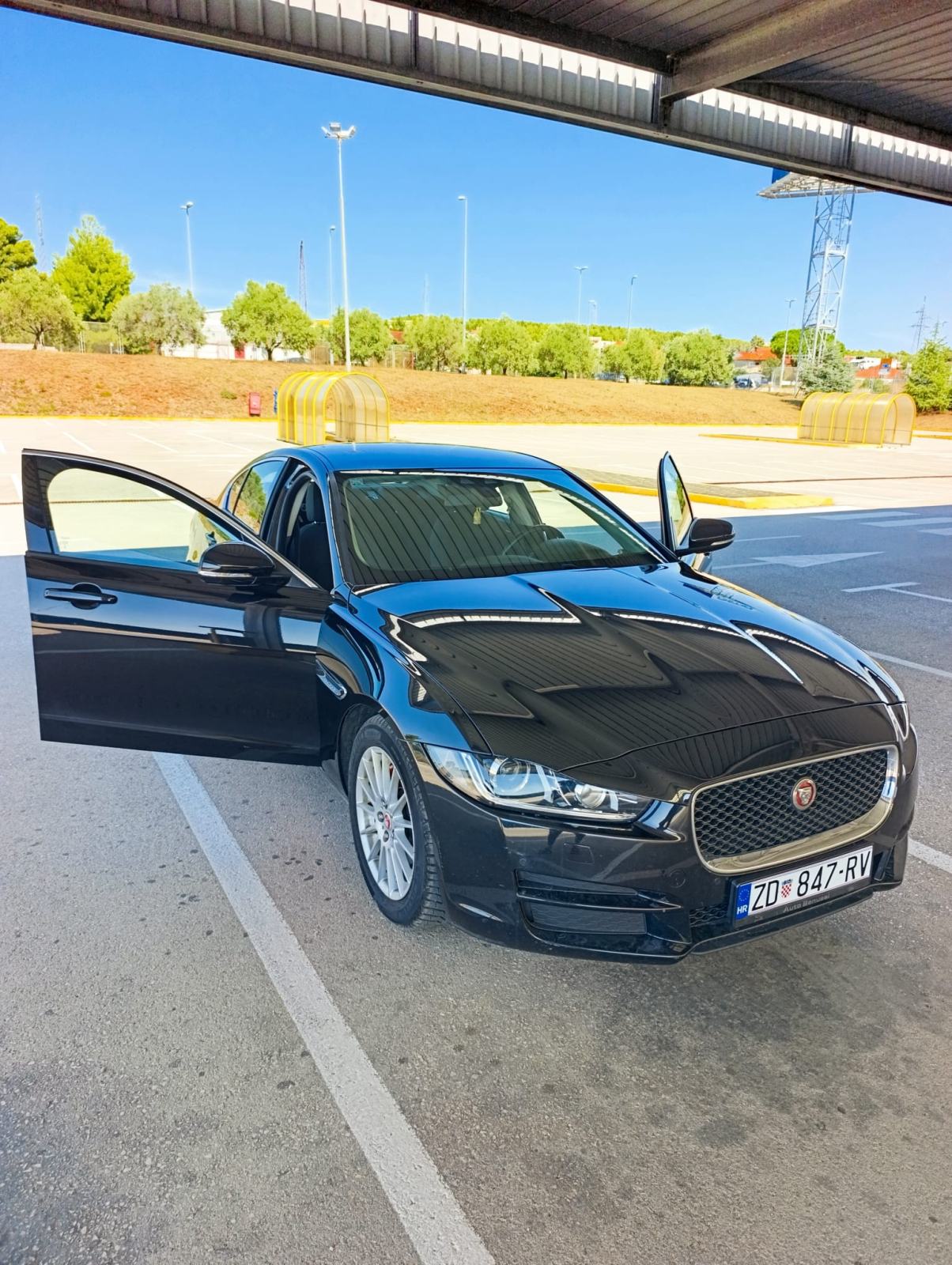 JAGUAR XE 2,0 D Performance Pure, napravljen servis 15.7, fotografija 7