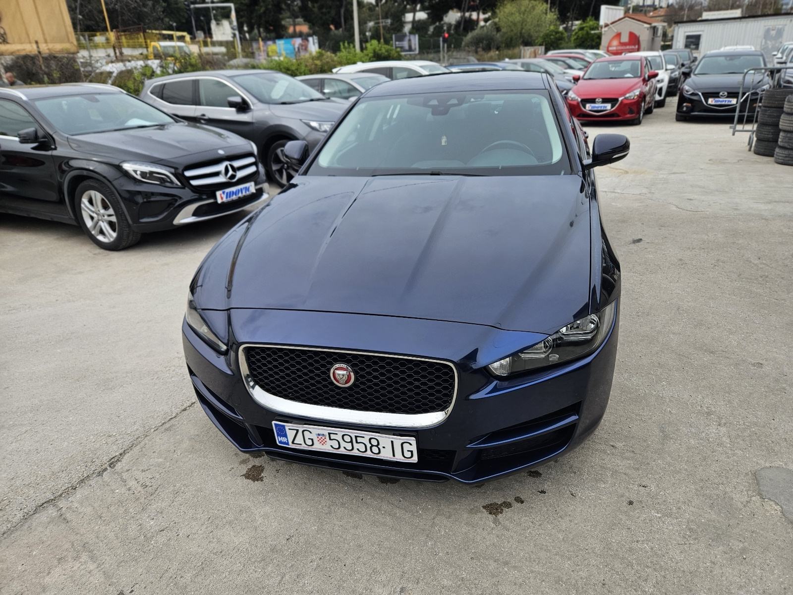 Jaguar XE 2,0 i4D E-Performance, fotografija 1