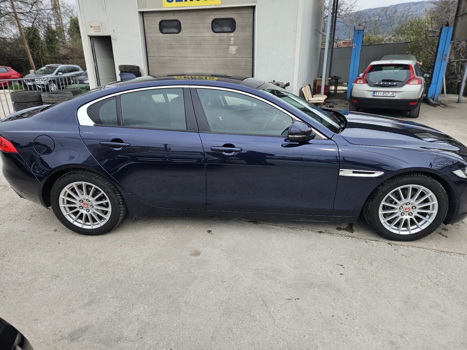 Jaguar XE 2,0 i4D E-Performance, fotografija 5
