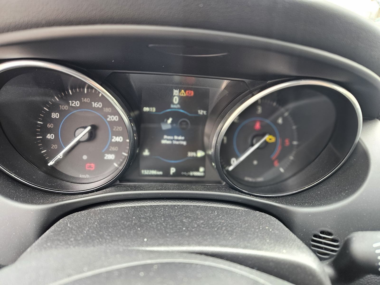 Jaguar XE 2,0 i4D E-Performance, fotografija 8