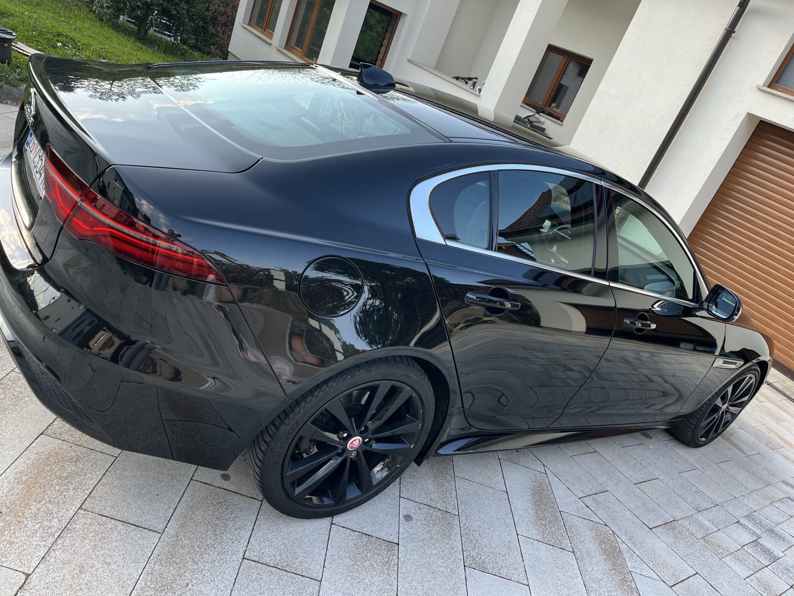 Jaguar XE 2,0, fotografija 3