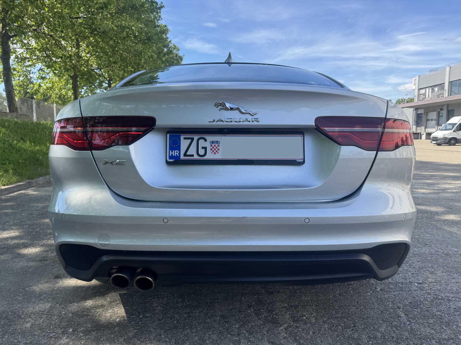 Jaguar XE 2,0d 180ks**PRVI VLASNIK**MALO KM**TOP oprema**NOVI MODEL, fotografija 3