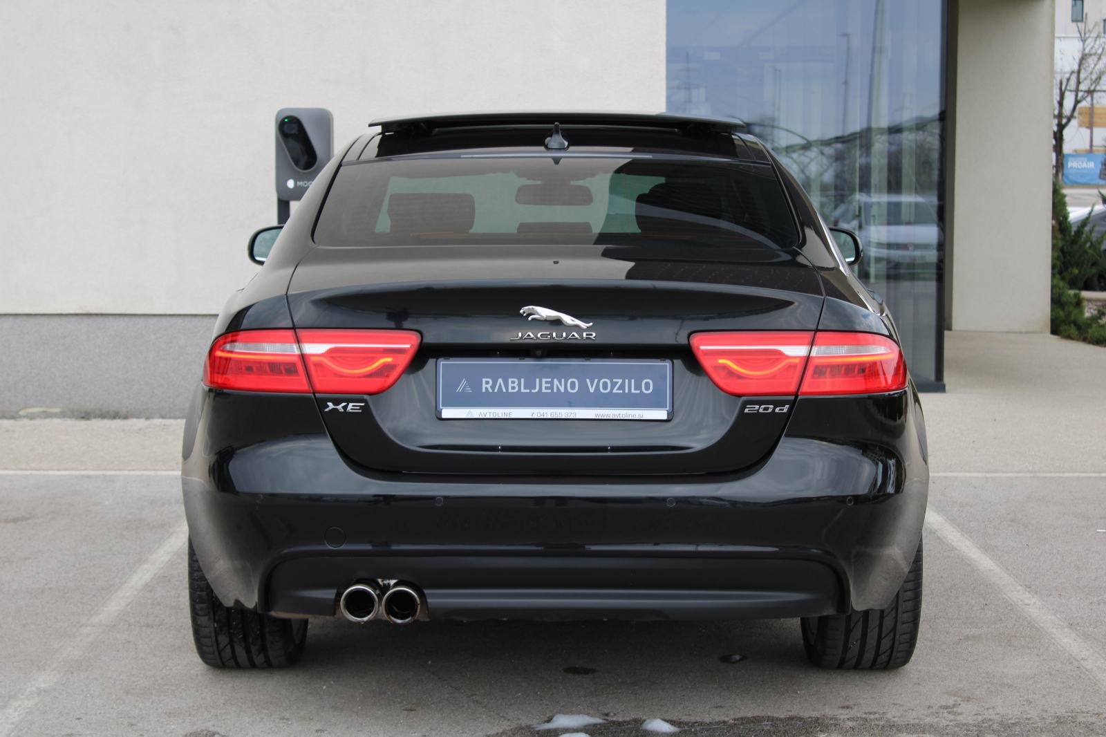 Jaguar XE 2.0D 180PS R-Sport AUT PANO AKT TEMPO GRET SED, fotografija 5