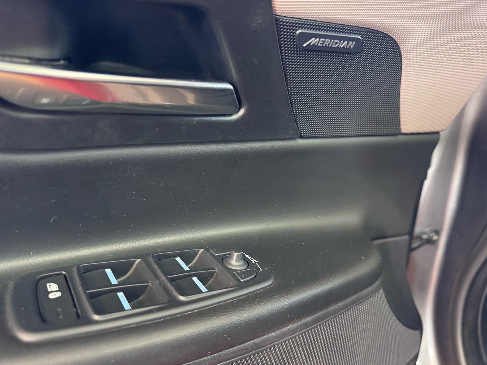 Jaguar XE 25d AWD ***MERIDIAN, KAMERA, NAVI, KOŽA, KUKA, 240KS***, fotografija 16