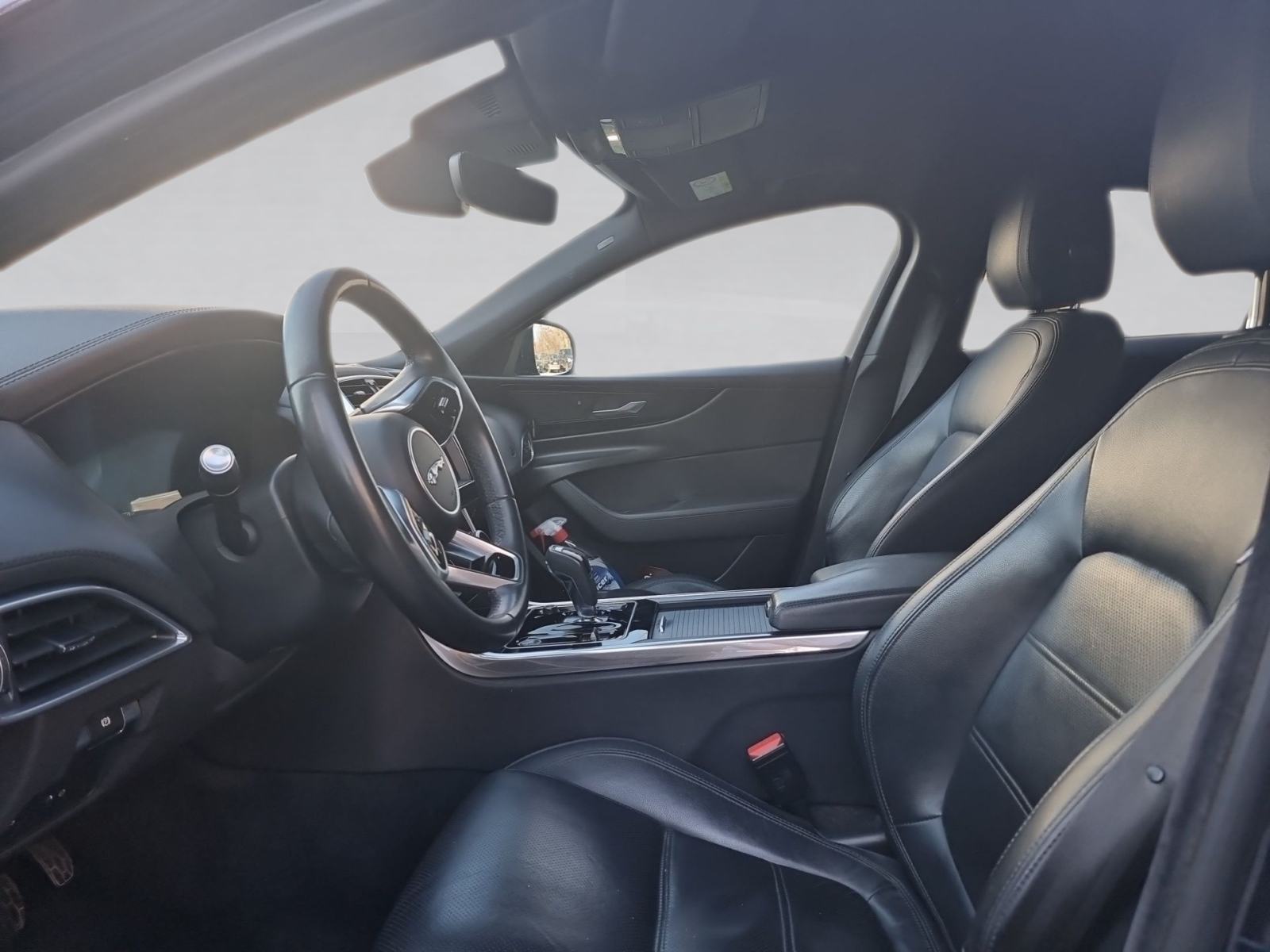 Jaguar XE S, 2.0d,u PDV/u,HR auto, veliki servis, fotografija 19