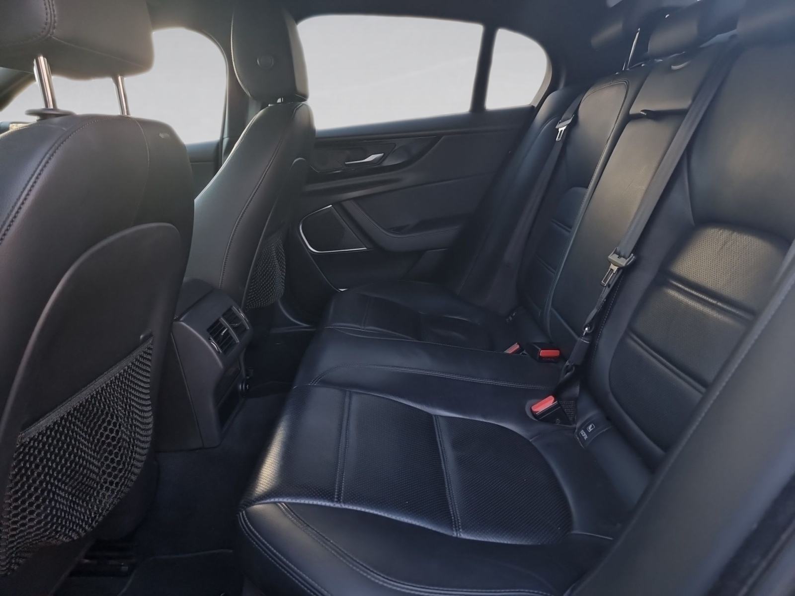 Jaguar XE S, 2.0d,u PDV/u,HR auto, veliki servis, fotografija 20
