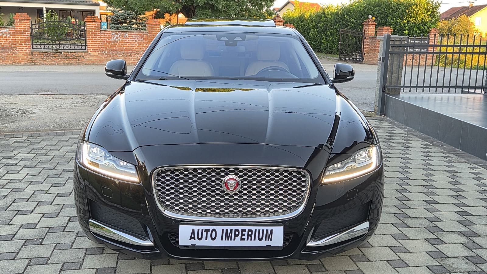 Jaguar XF 2,0 automatik - 1.VLASNIK - ODLIČNO STANJE -, fotografija 7