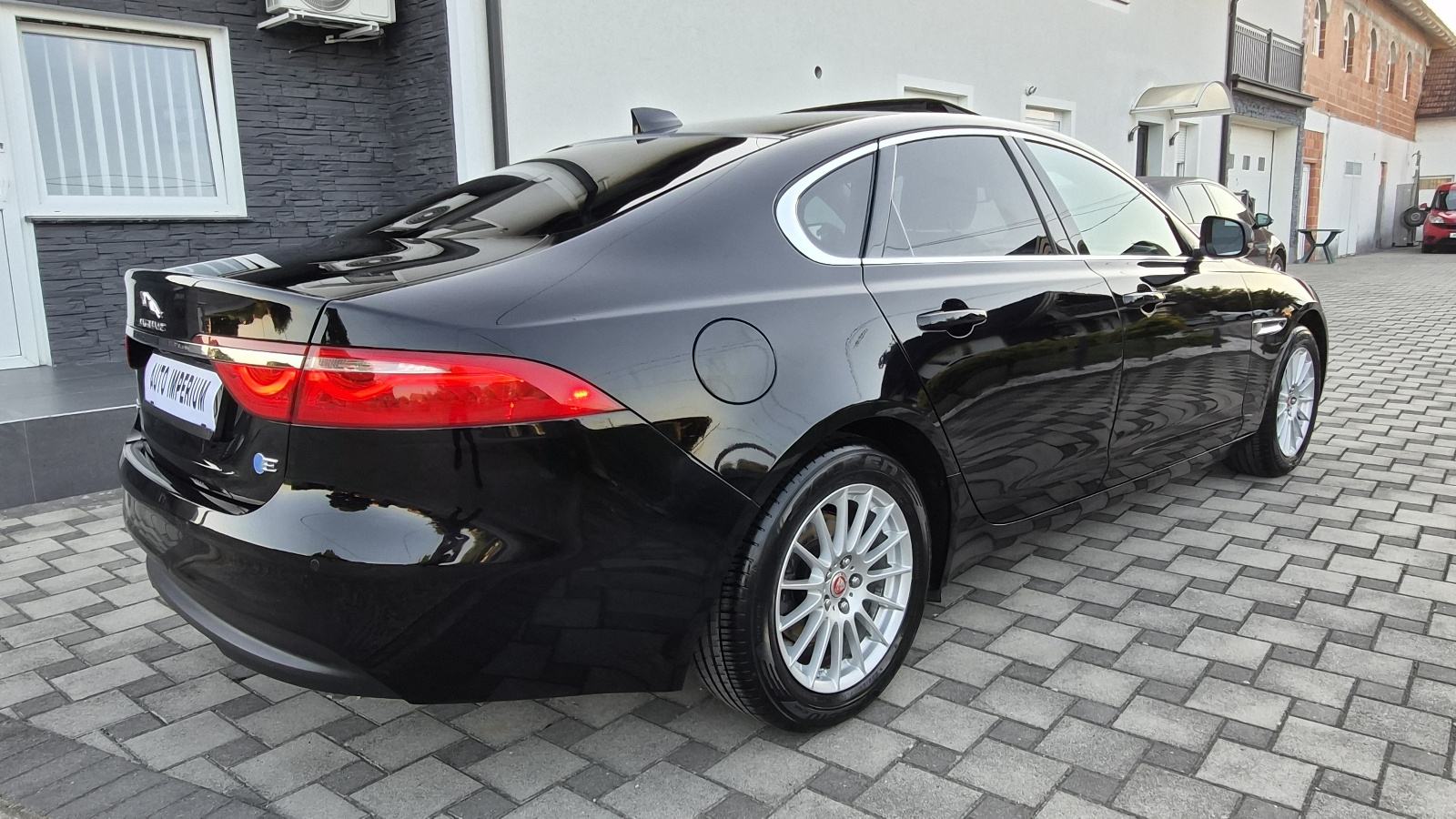 Jaguar XF 2,0 automatik - 1.VLASNIK - ODLIČNO STANJE -, fotografija 14