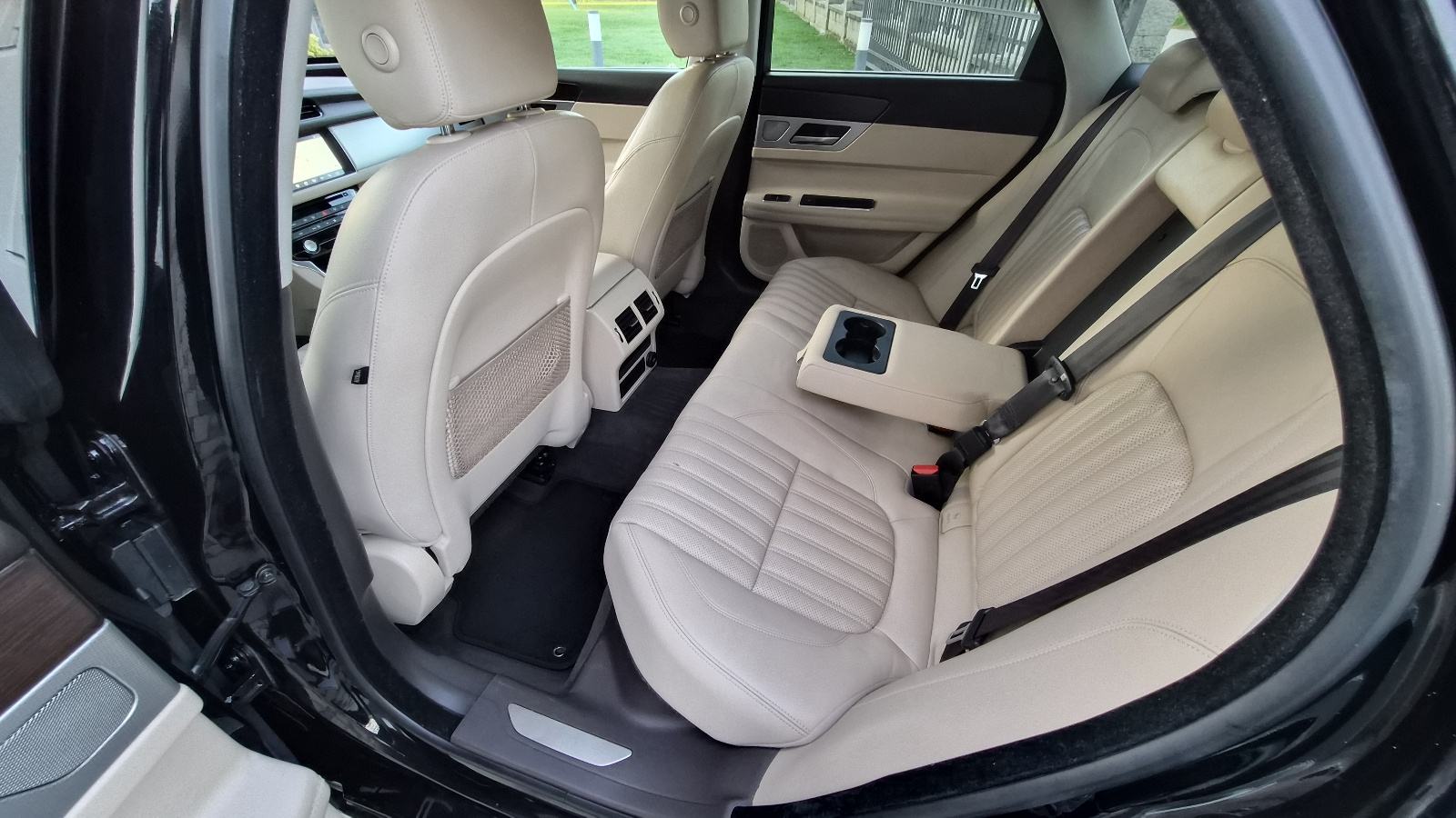 Jaguar XF 2,0 automatik - 1.VLASNIK - ODLIČNO STANJE -, fotografija 20
