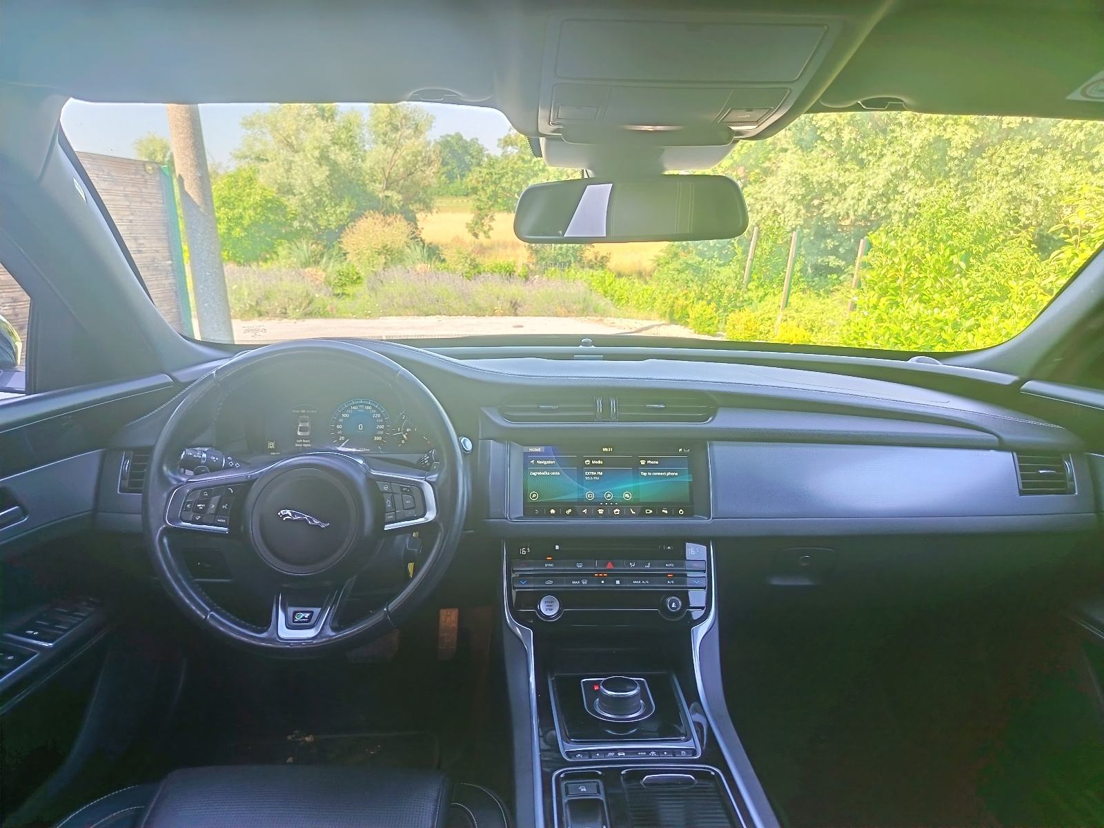 Jaguar XF 2,0 automatik, fotografija 7