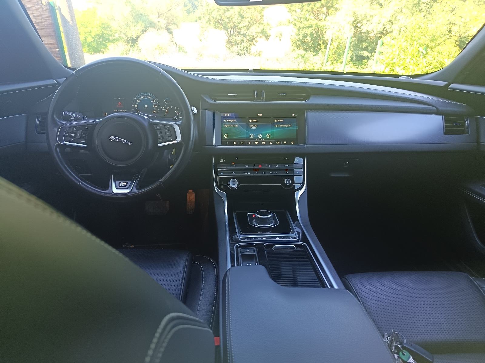 Jaguar XF 2,0 automatik, fotografija 8