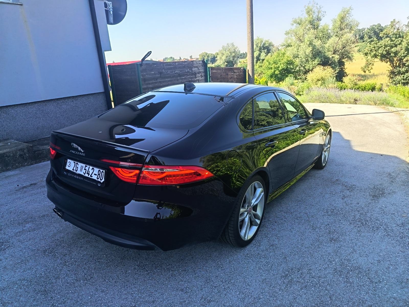 Jaguar XF 2,0 automatik, fotografija 5