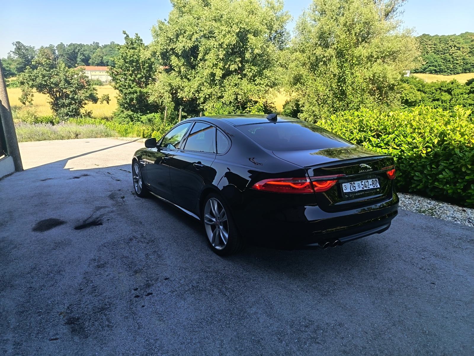 Jaguar XF 2,0 automatik, fotografija 4