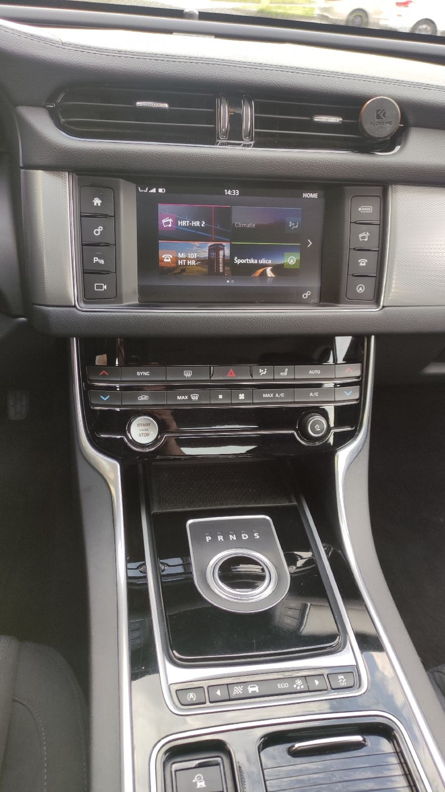 Jaguar XF 2,0 automatik, fotografija 17