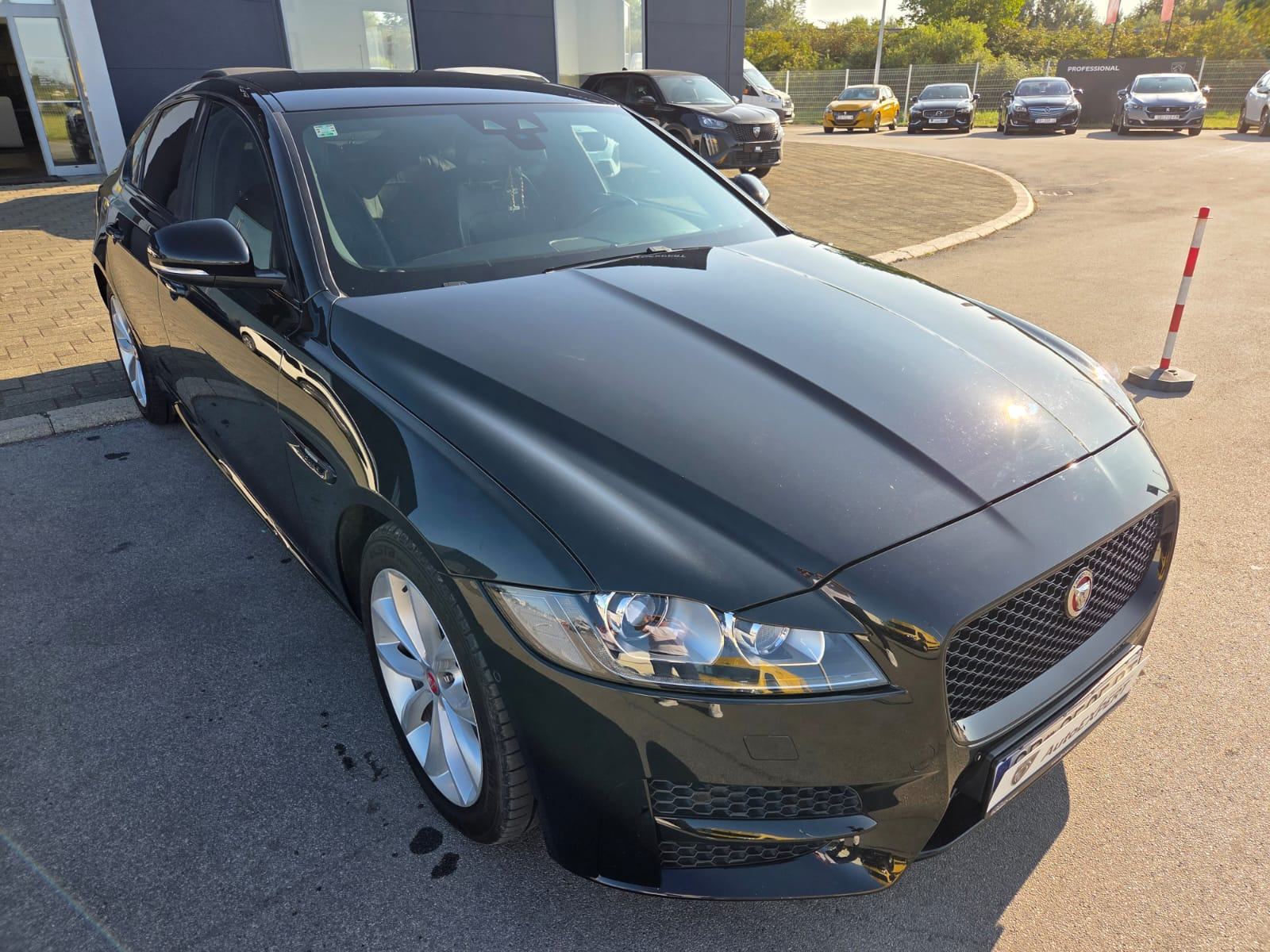 JAGUAR XF 2,0 TDI 180 KS, AUTOMATIK, ODLIČAN...., fotografija 2