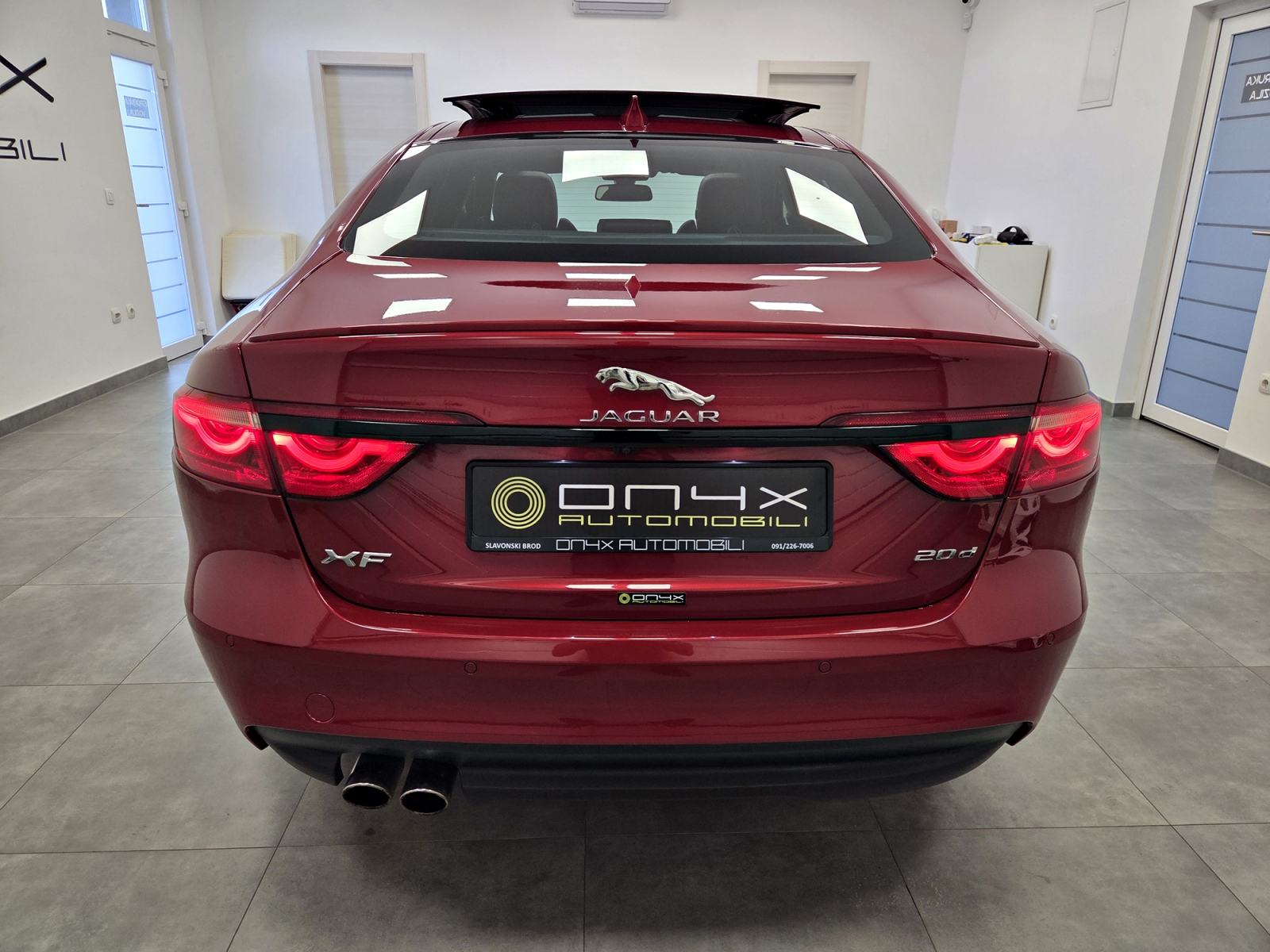 Jaguar XF 2,0D (180KS) R SPORT FULL OPREMA, GARANCIJA NA KILOMETRE, fotografija 5