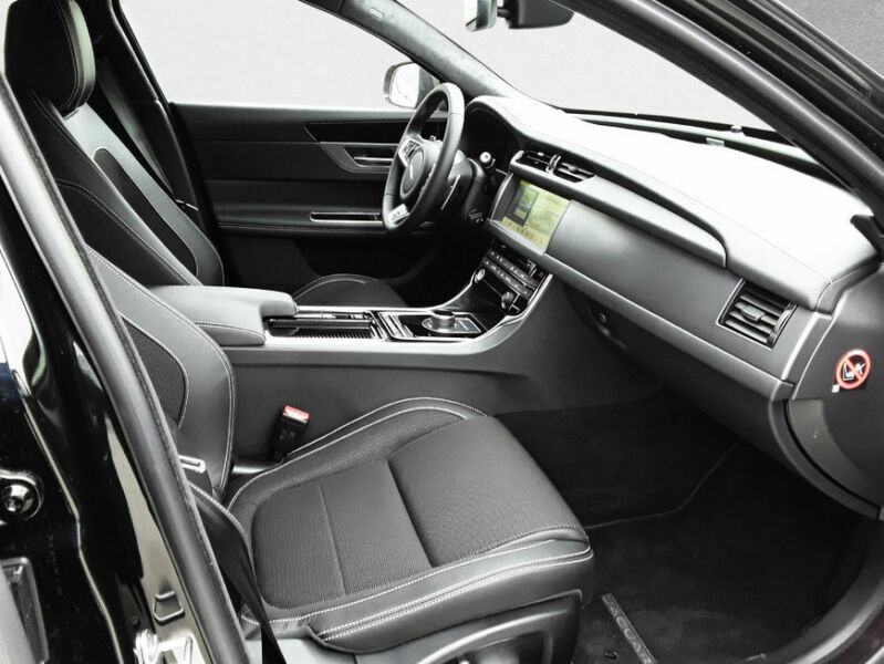 Jaguar XF 2.0d Aut. R-Sport automatik, fotografija 8