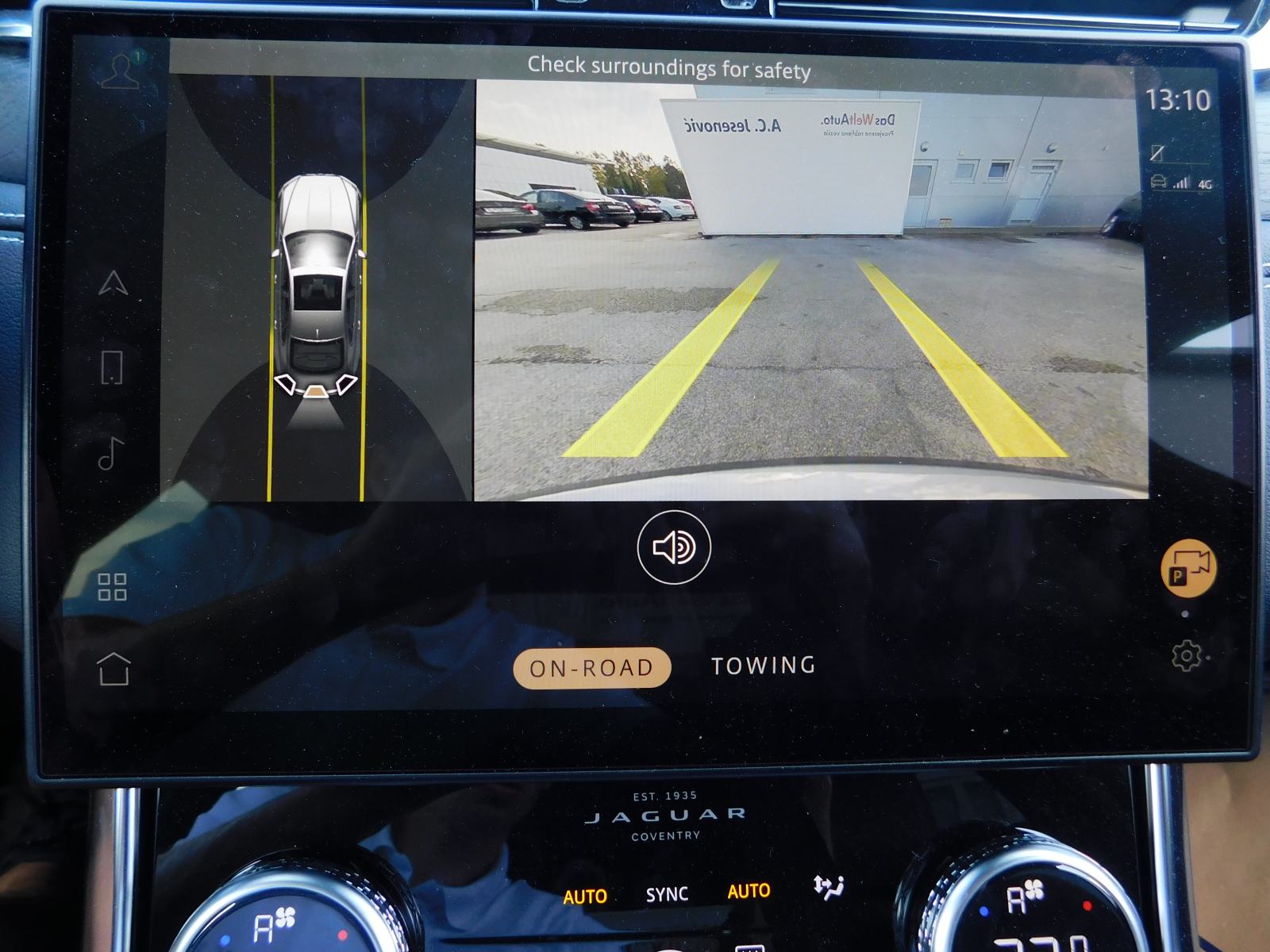 Jaguar XF 2,0d i4 D200 MHEV R-Dynamic Black Aut. **PONUDA DANA**, fotografija 16