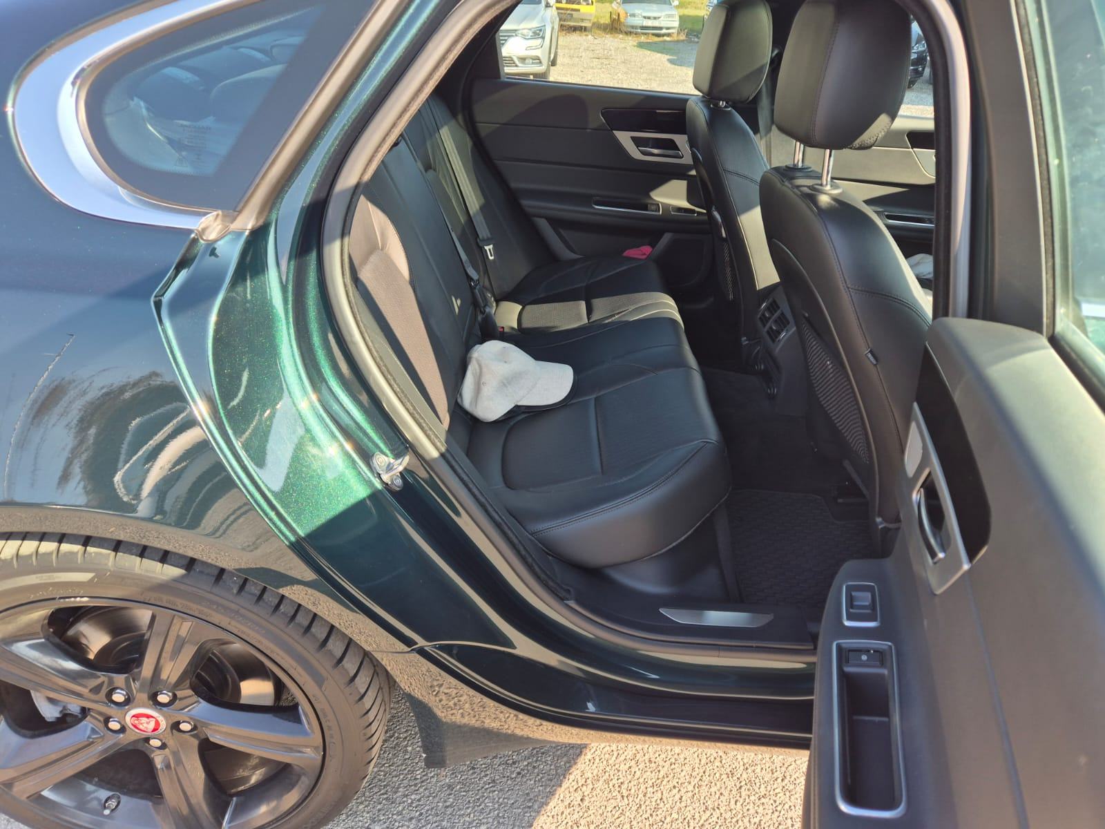 Jaguar XF 3.0 D automatik. LEASING., fotografija 14