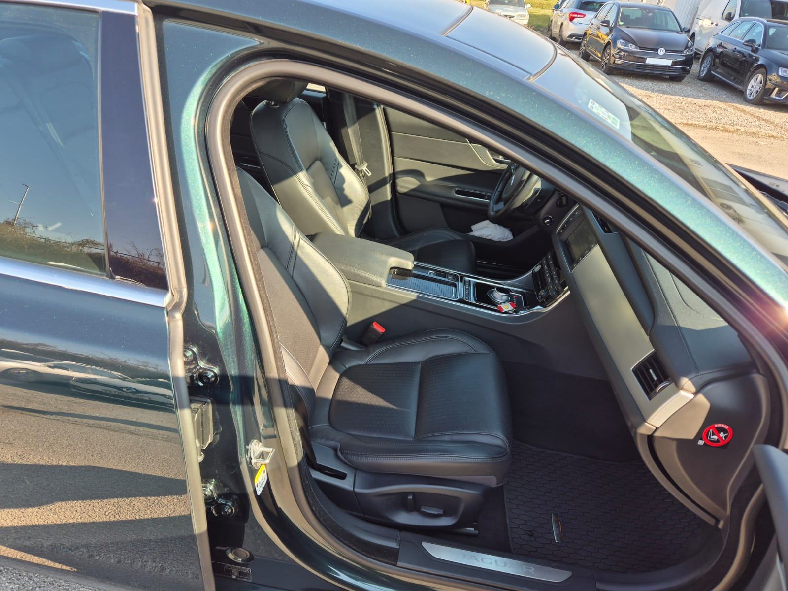 Jaguar XF 3.0 D automatik. LEASING., fotografija 15