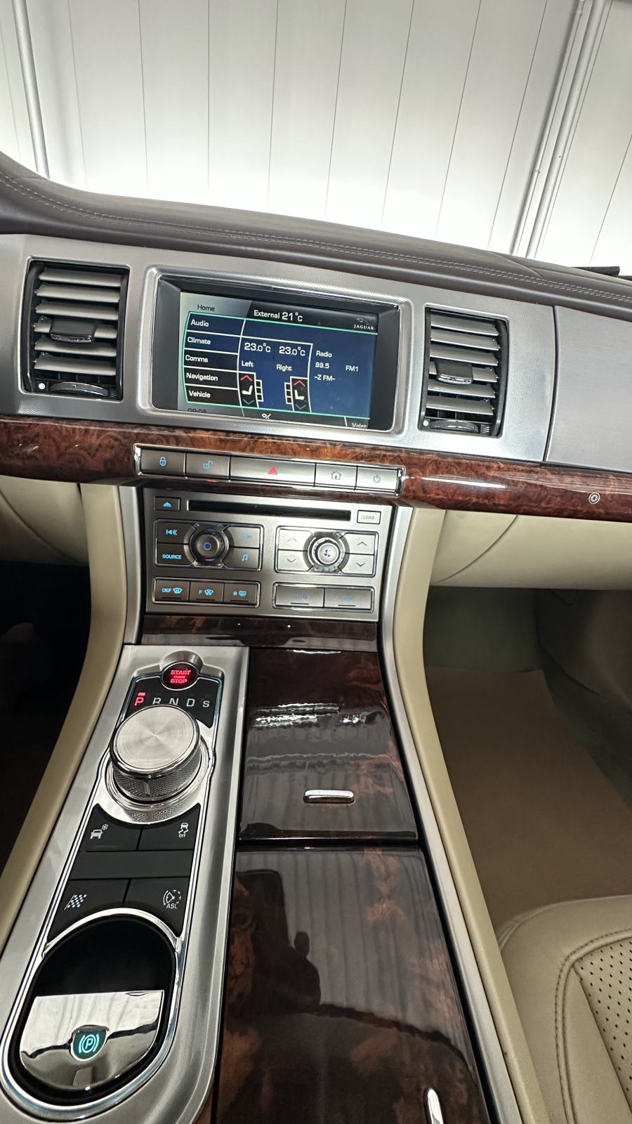 Jaguar XF 3,0 D V6 S, fotografija 8