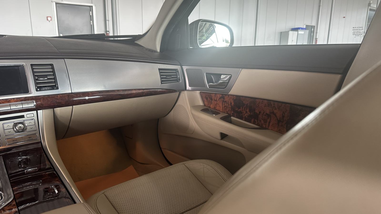Jaguar XF 3,0 D V6 S, fotografija 10