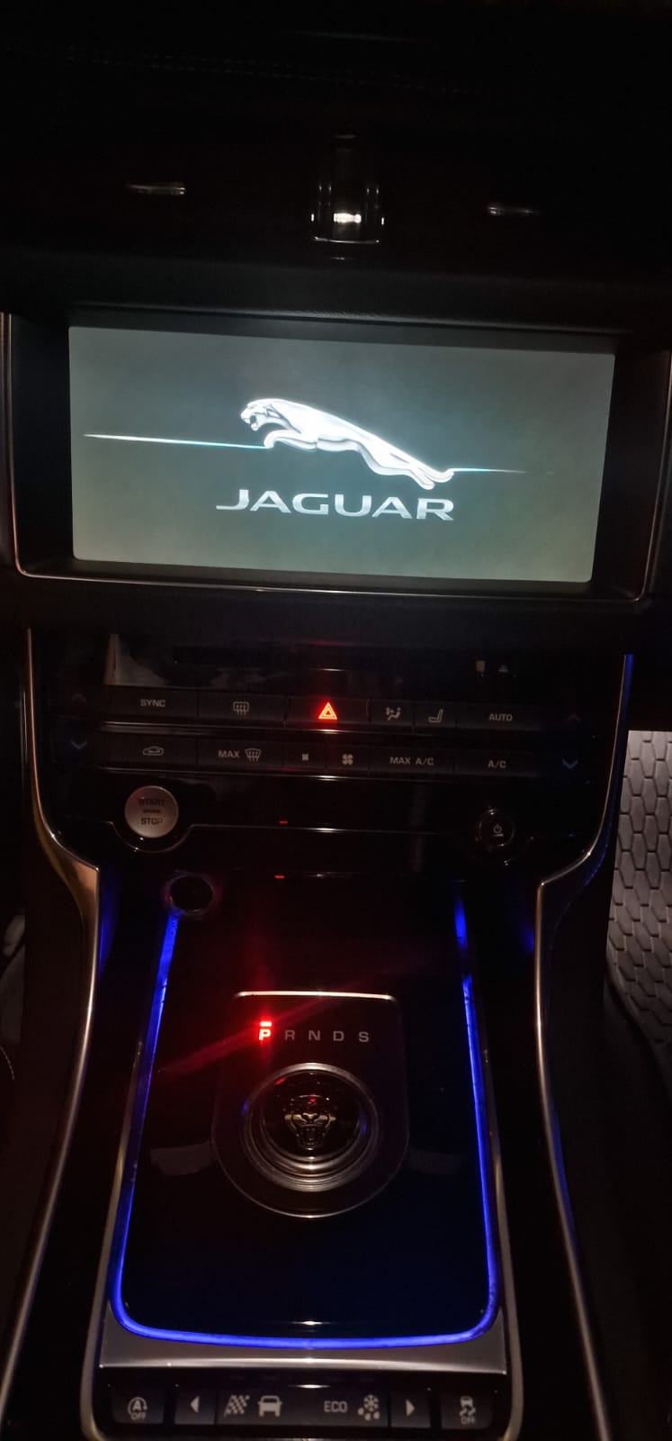Jaguar XF AWD 2,0 D R-Sport Prestige automatik, fotografija 20