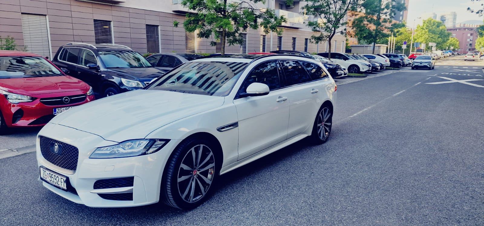 Jaguar XF AWD 2,0 D R-Sport Prestige automatik, fotografija 3
