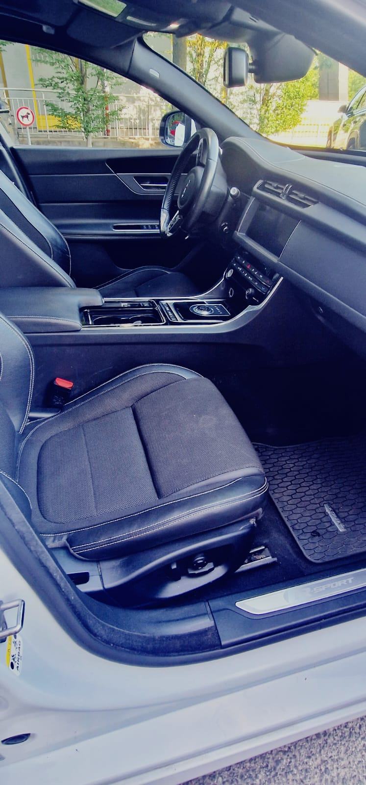 Jaguar XF AWD 2,0 D R-Sport Prestige automatik, fotografija 10